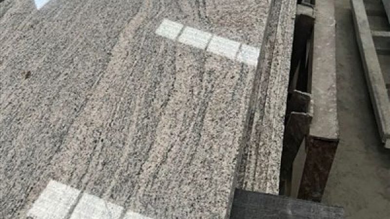 芝麻白石材路沿石：了解其价格背后的价值**