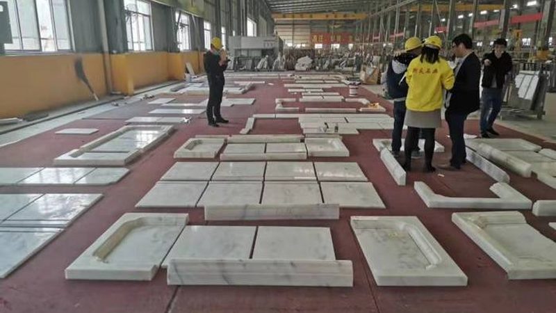 微晶石瓷砖：材质分类与选购要点揭秘